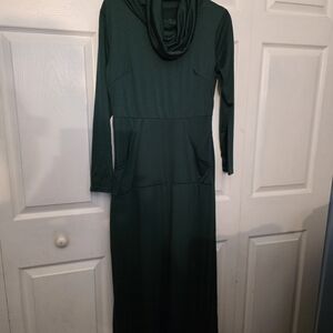Elegant Green Long Sleeve Dress
